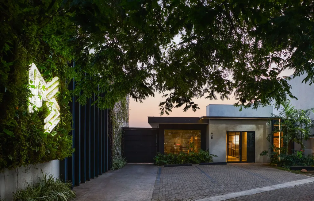 Fachada da sede da Moreira Suzuki